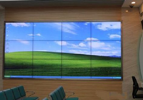 华容液晶拼接屏的另类用法。